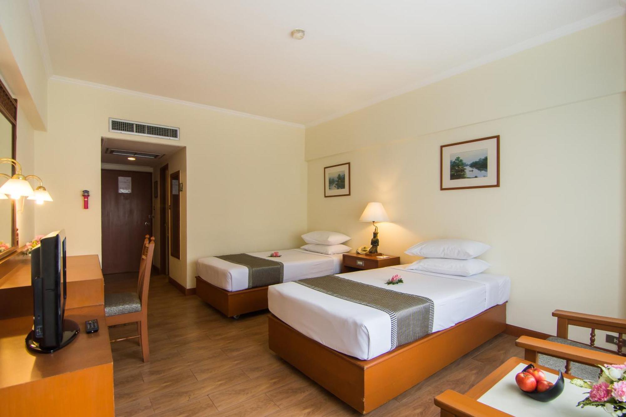 Palace 5*