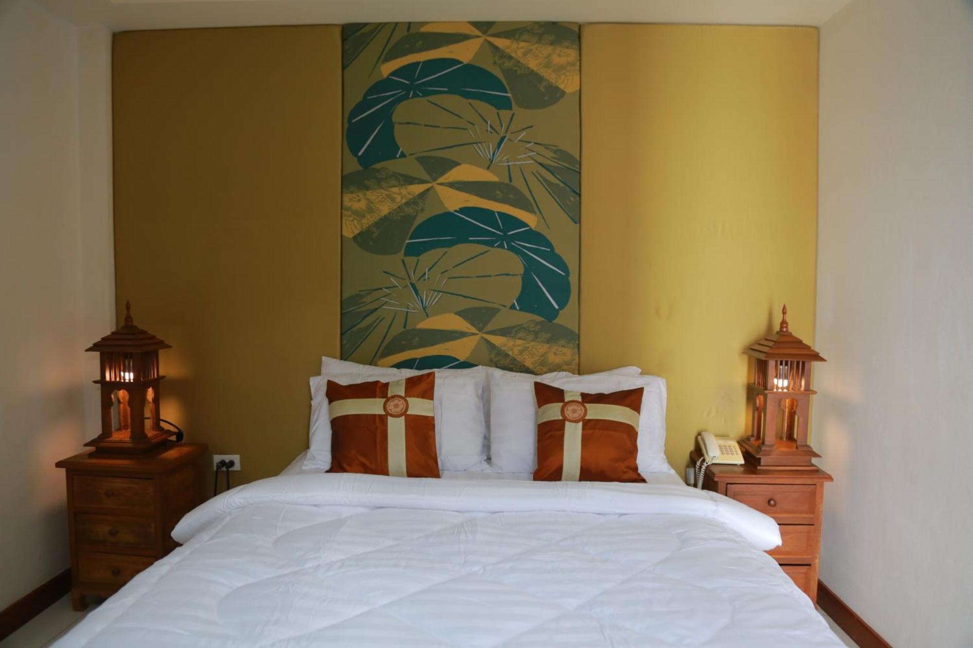 Upar Silom Hotel