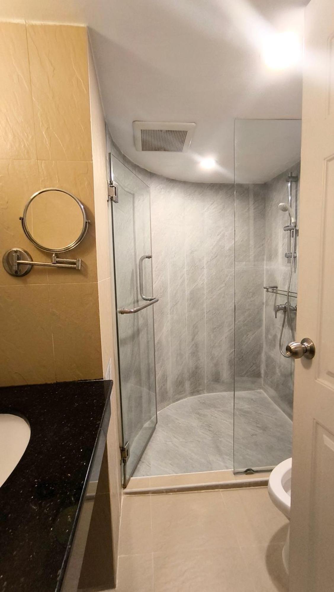 Silom 1 Bedroom With 2 King Beds For 4 Pax Apartment *