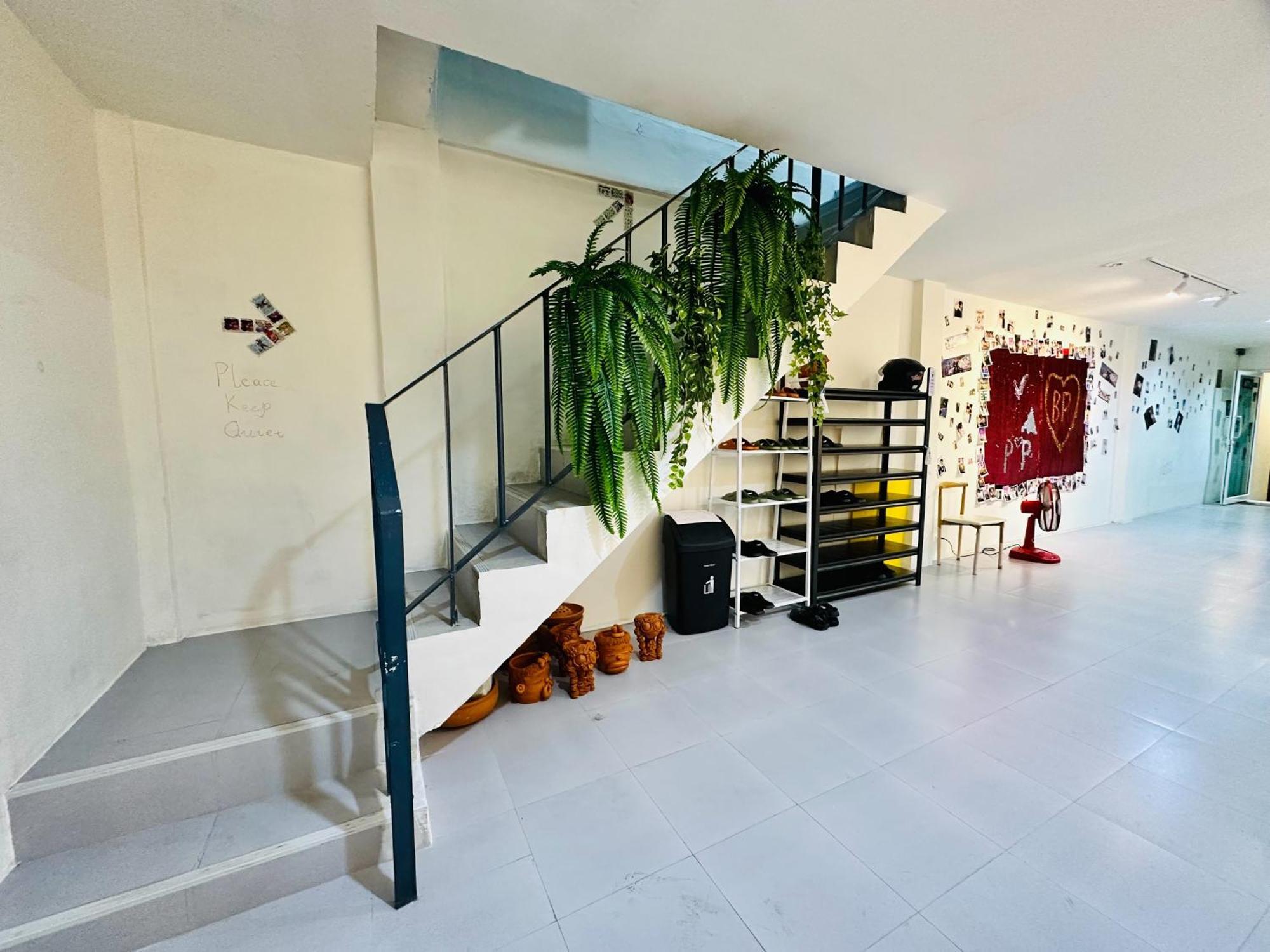 Momoya House Hostel