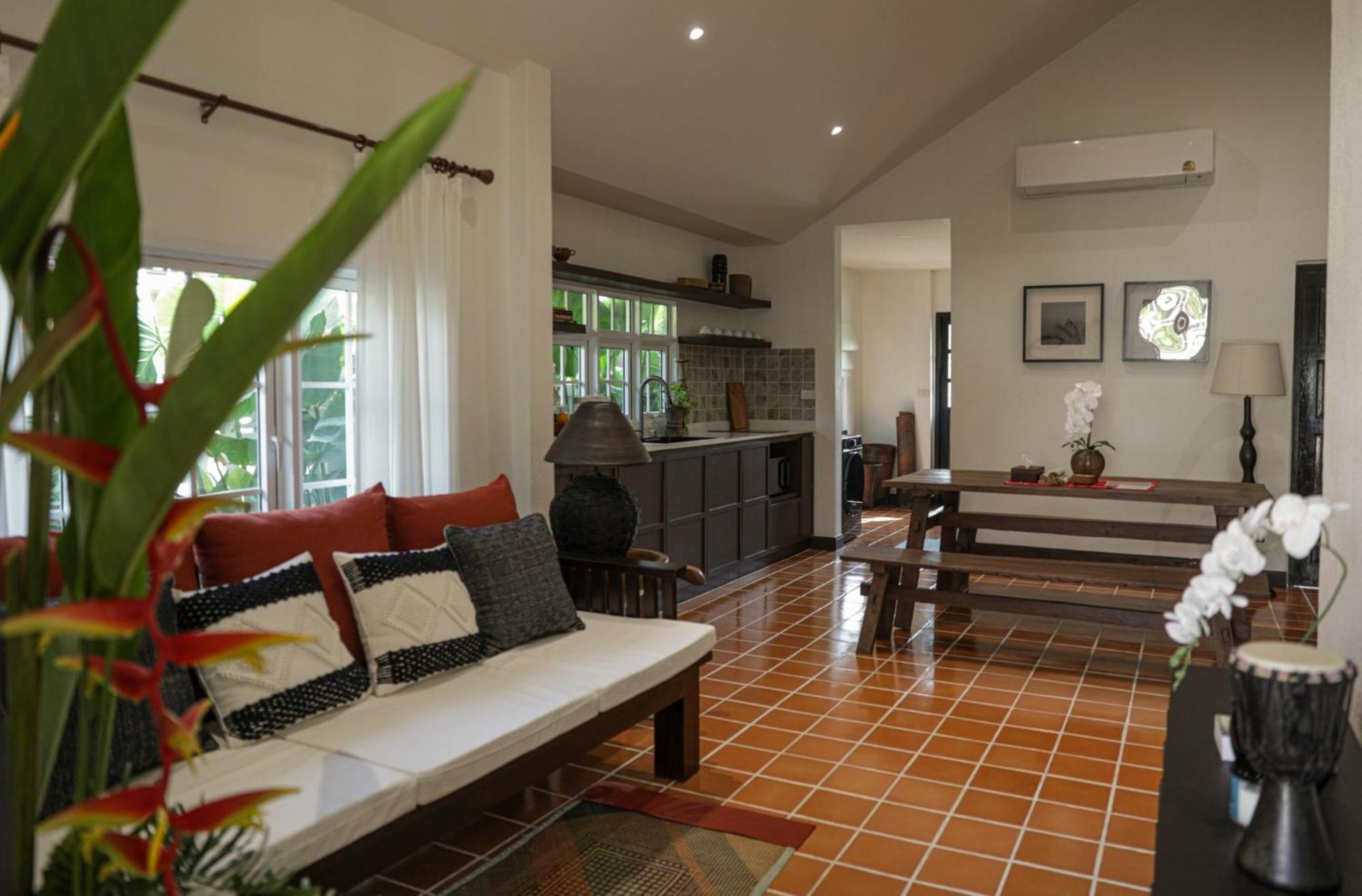 10mins To Bkk Airport 3br Group Ferienhaus