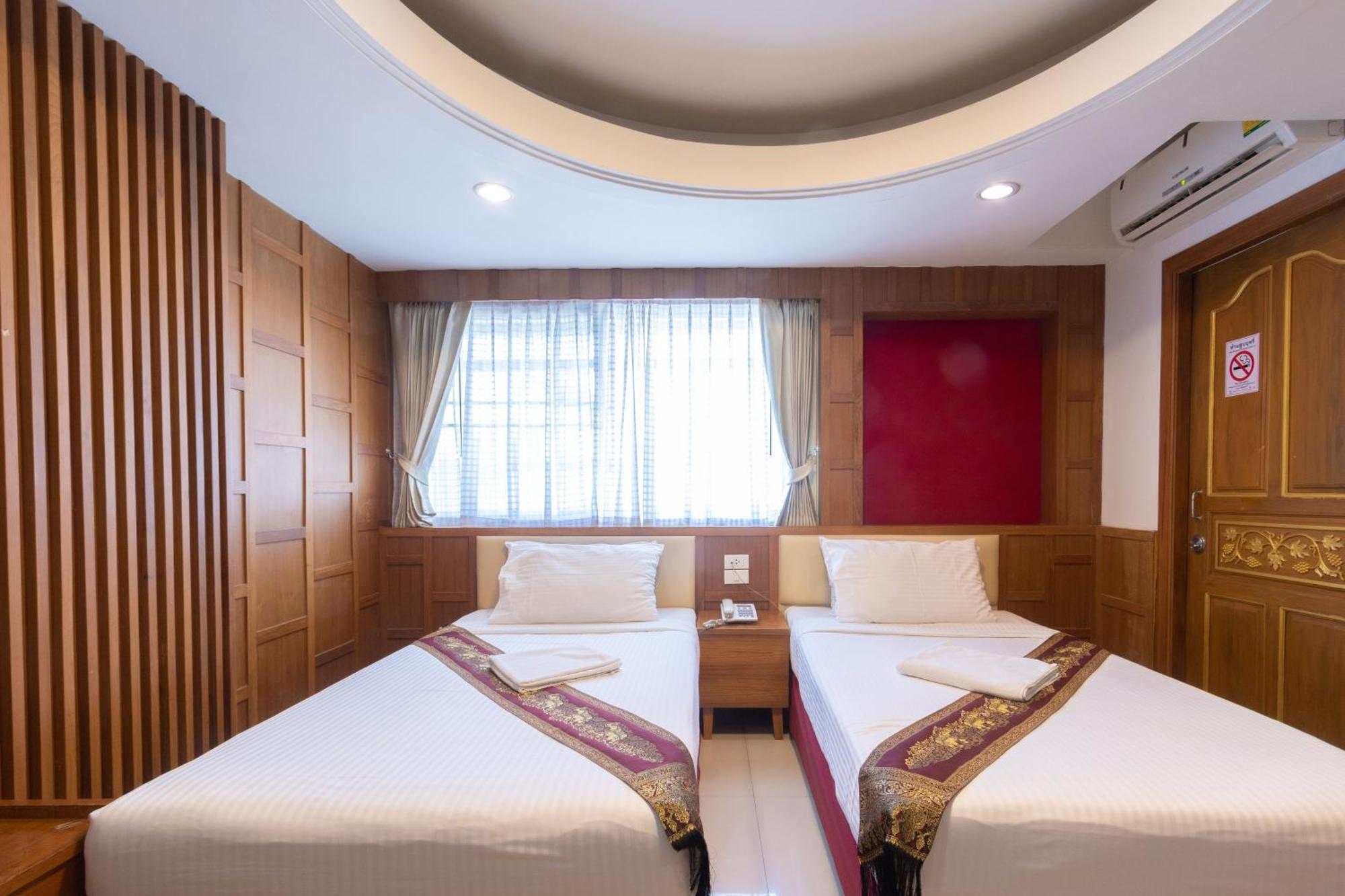 Gusto Pratunam Hotel 4*