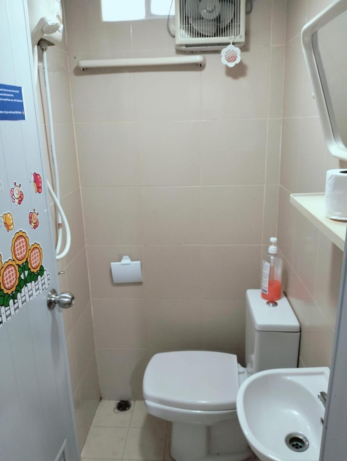 Casa de hóspedes Ree House@soi Cowboy-asoke Bts-mrt *