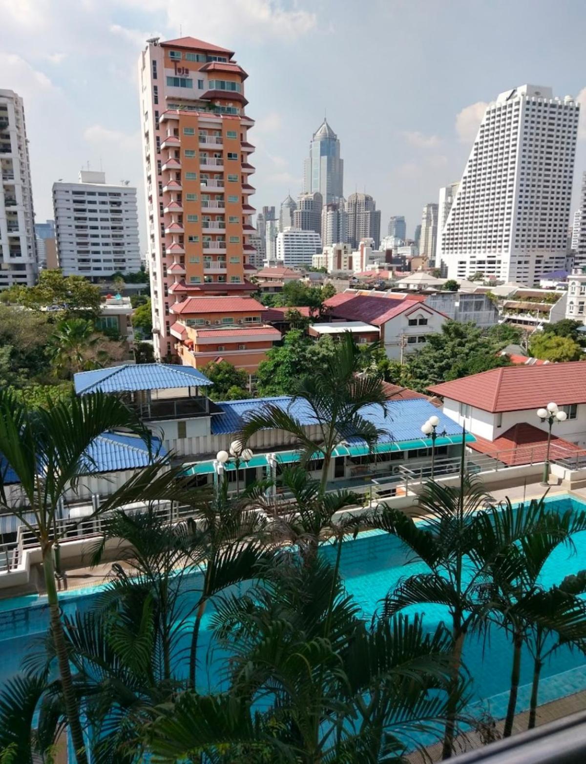 High Floor Great View 2br 2ba 3 Mins To Nana Bts Banguecoque