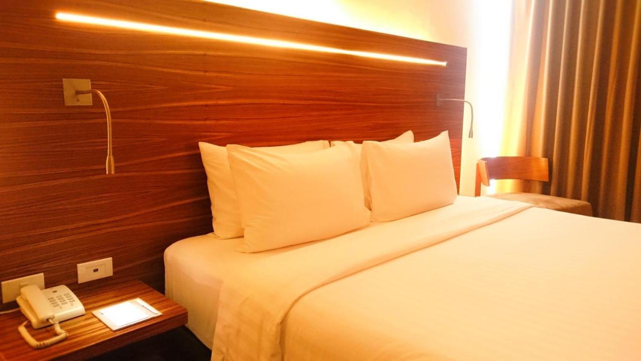 Sacha's Uno Sha Hotel