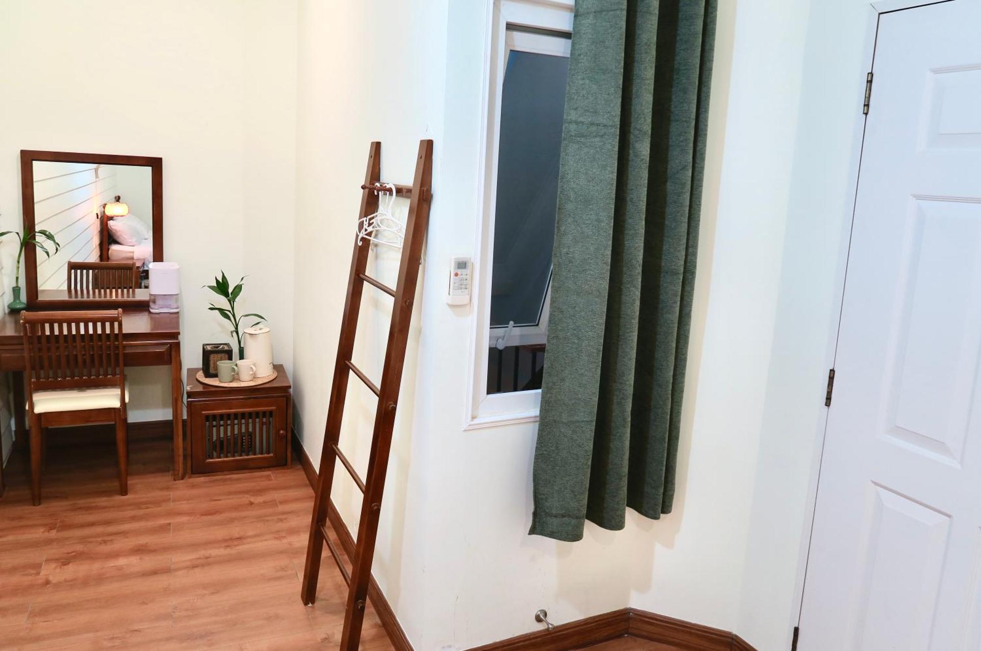 Les Fleurs Guest house 2*
