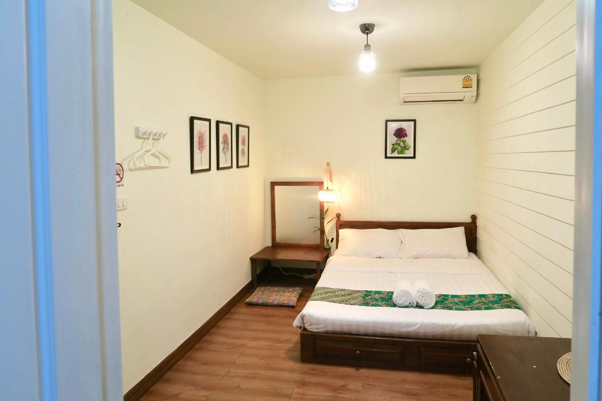 Guest house Les Fleurs Bangkok