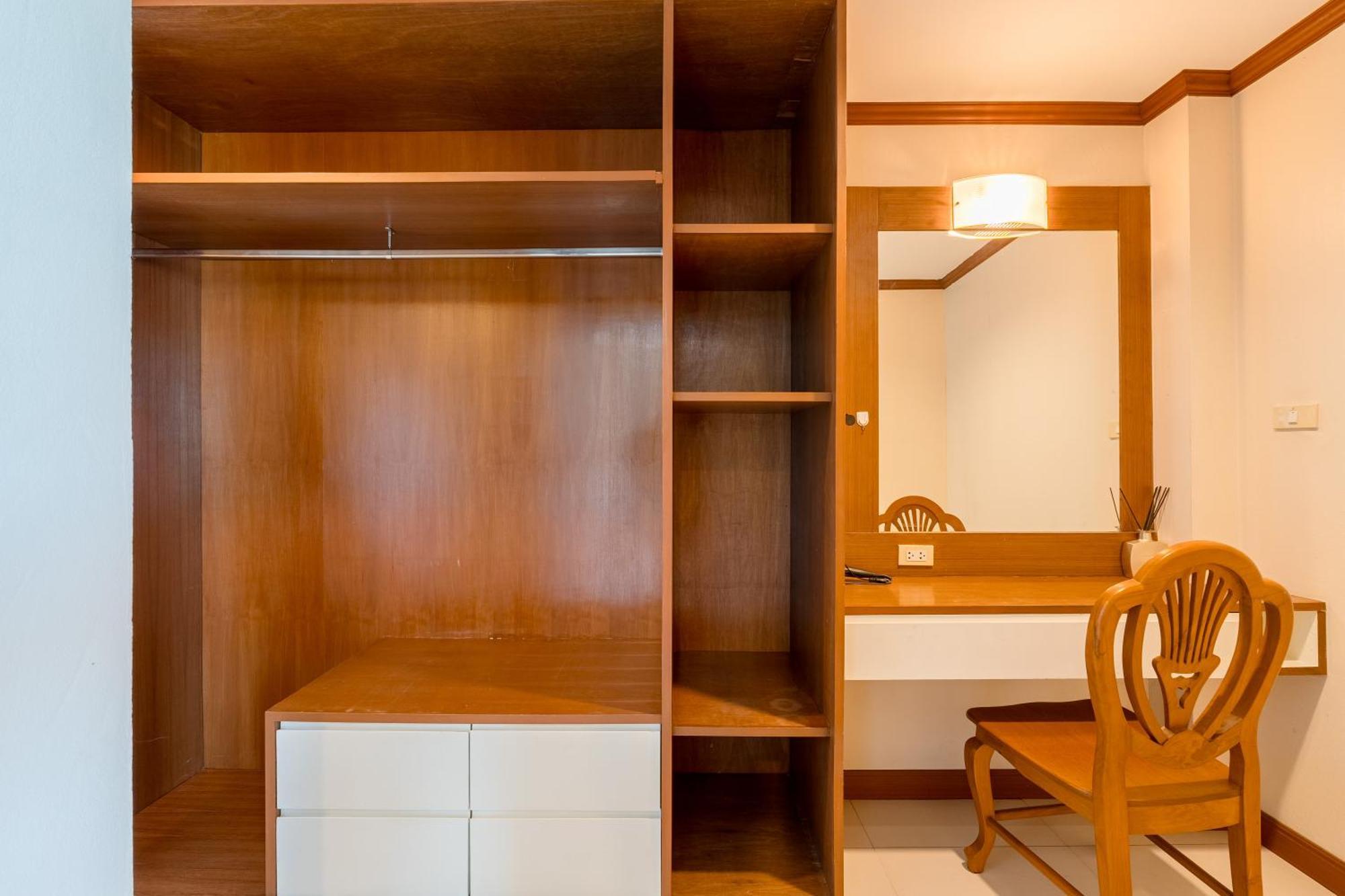 Aparthotel Phoenix Serviced