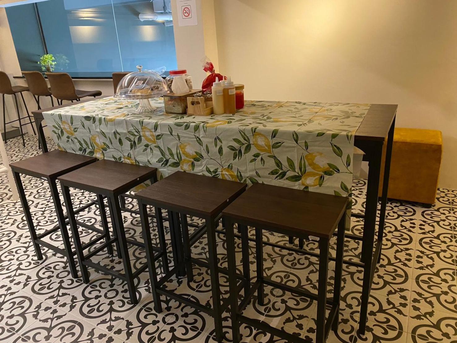 Lhong Krung Hostel *