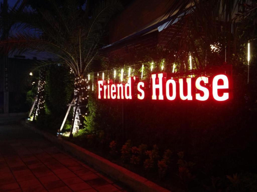 Resort Friends House 3*