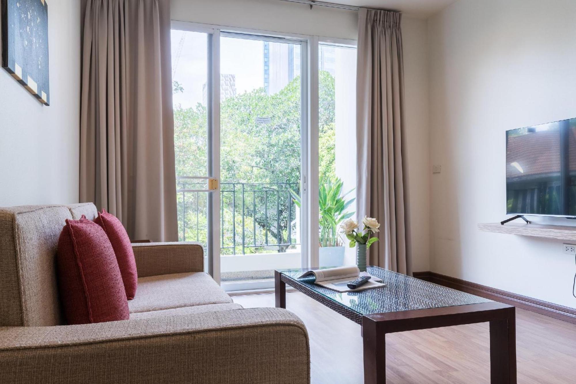 Aparthotel Patio Bts Sanam Pao