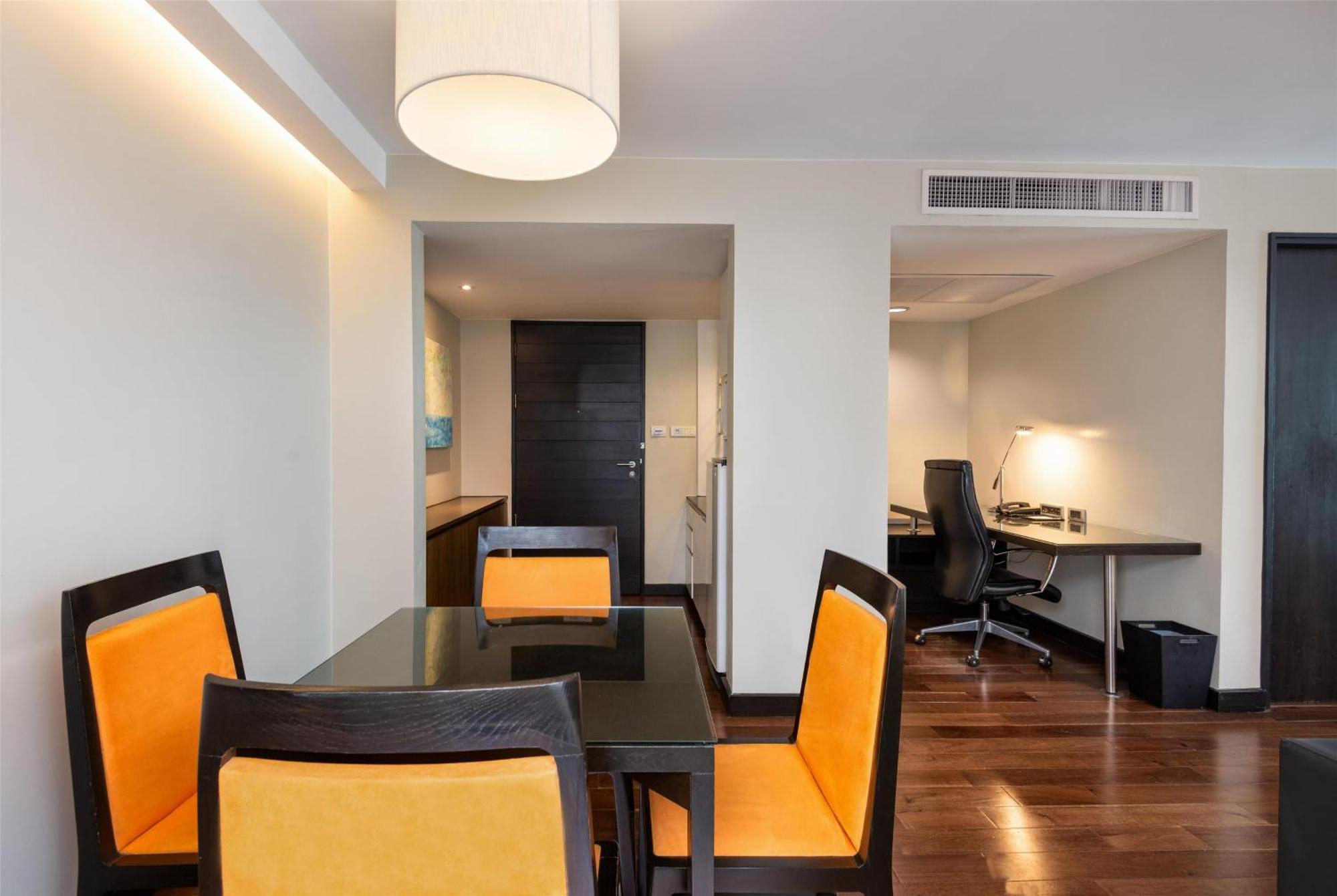 Radisson Sukhumvit Hotel 4*