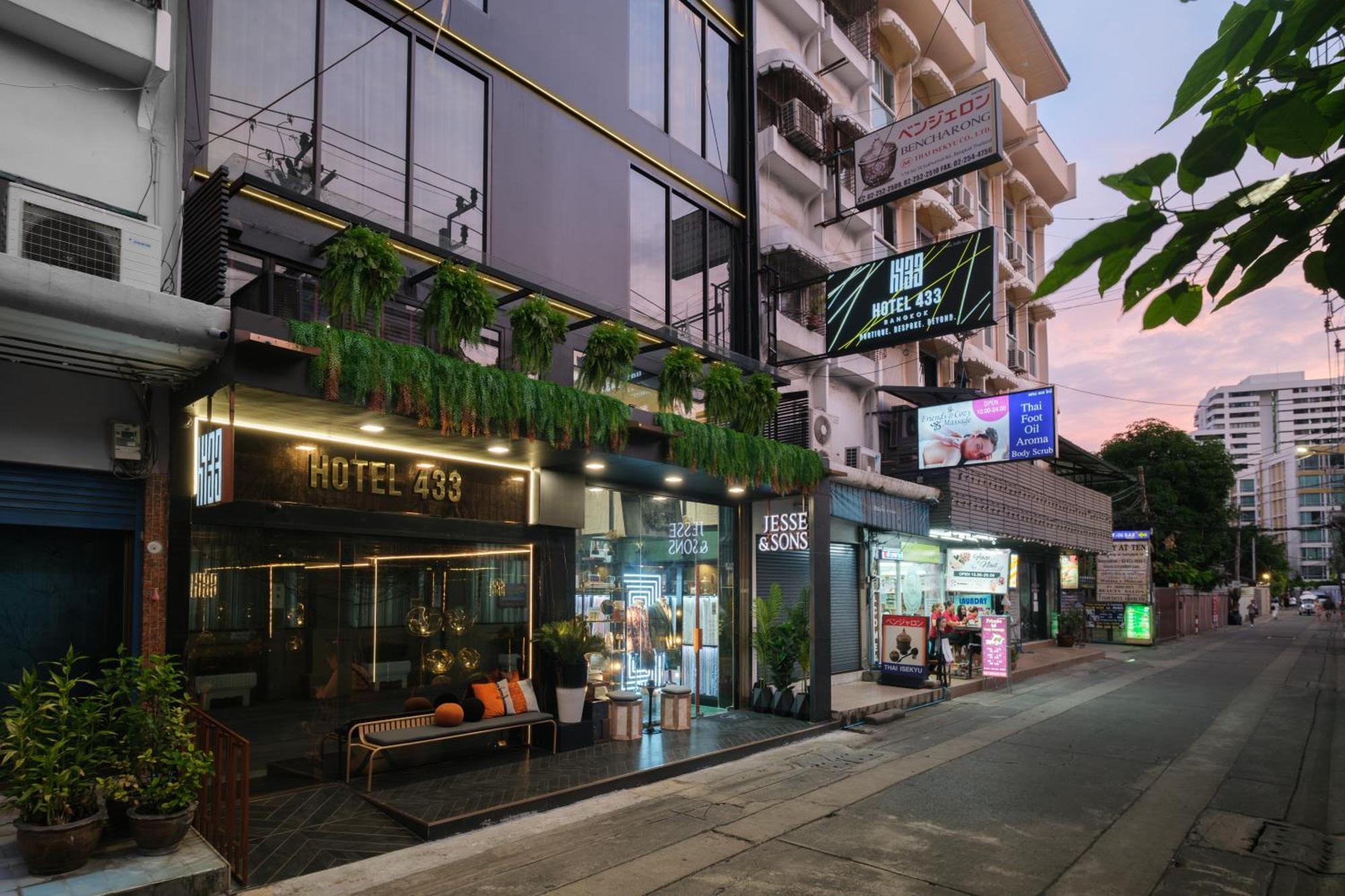 433 - Asoke Sukhumvit 3*