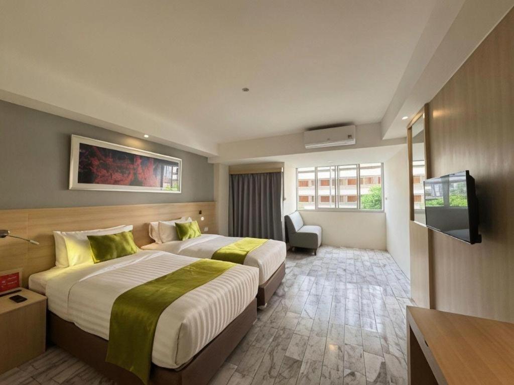 Jolly & 3* Bangkok