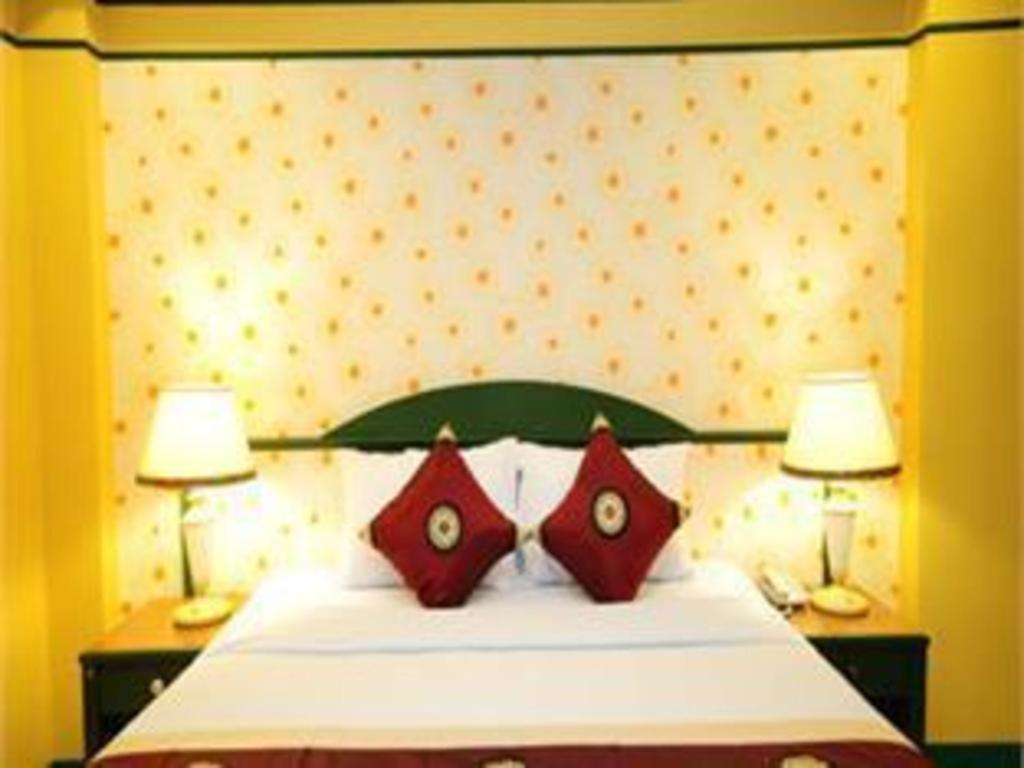 Hotel Chaleena Princess