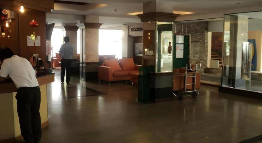 Chaleena Princess Hotel