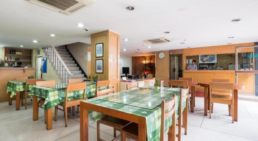 Muangphol Mansion 3*