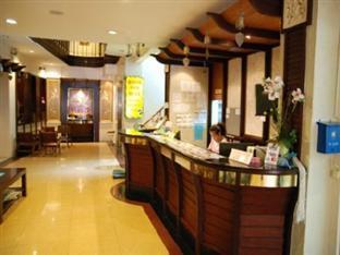 Rambuttri House Hotel 2*