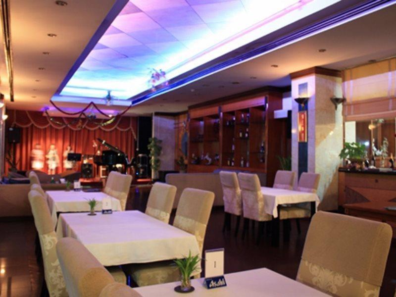 Hotel Summit Pavilion 4*