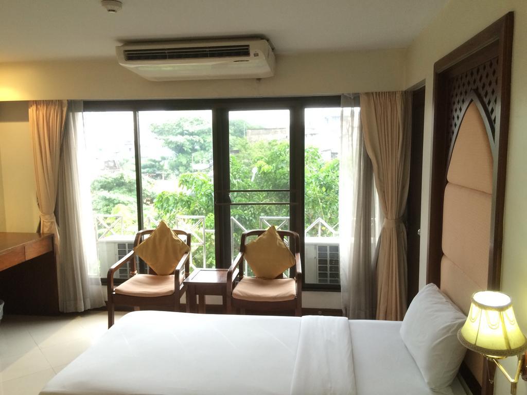 Hotel For