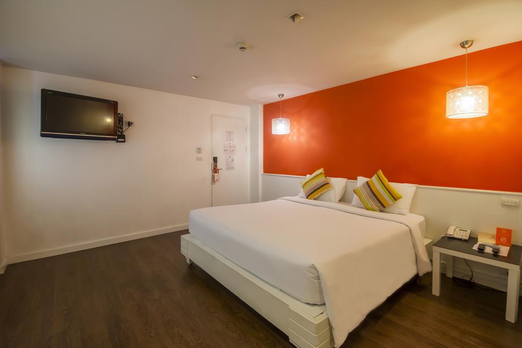 Hotel First House 3*