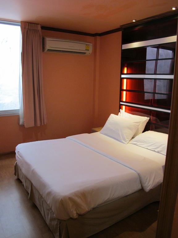 Suriwongse Hotel