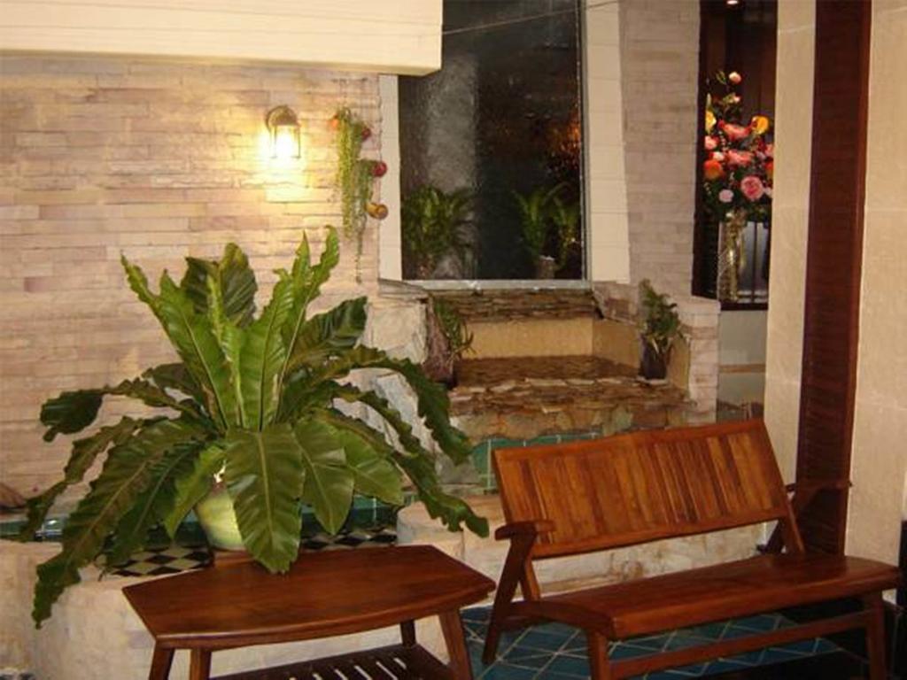 Hotel Rambuttri House