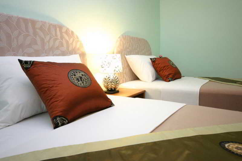 Siam Star Hotel 2*