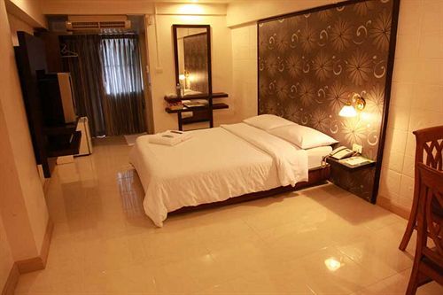 Apartment Synsiri 3 Ladprao 83 *