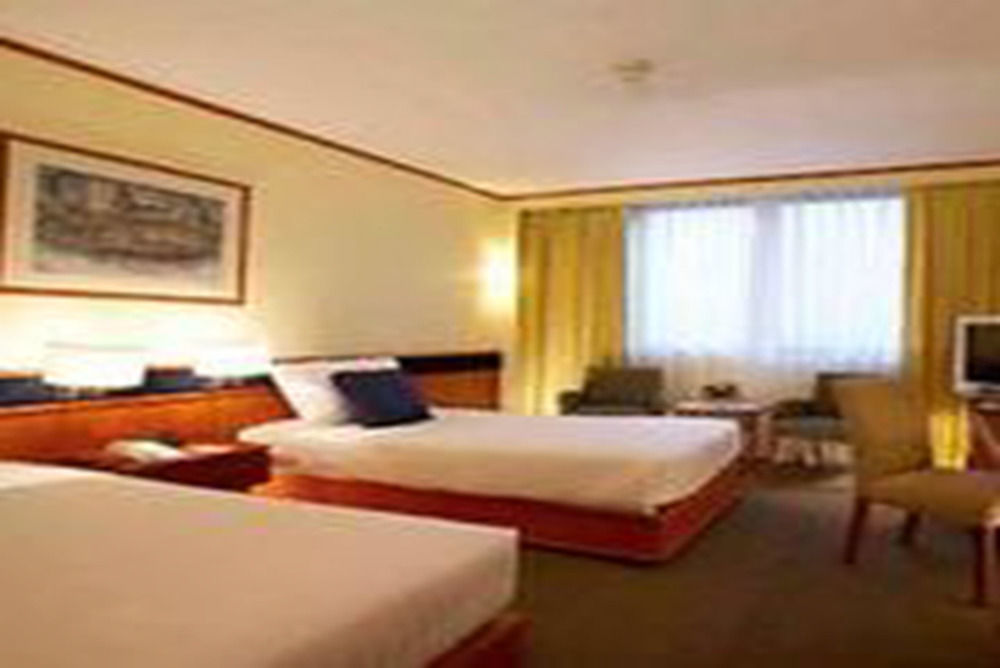 Novotel Bangna 4*