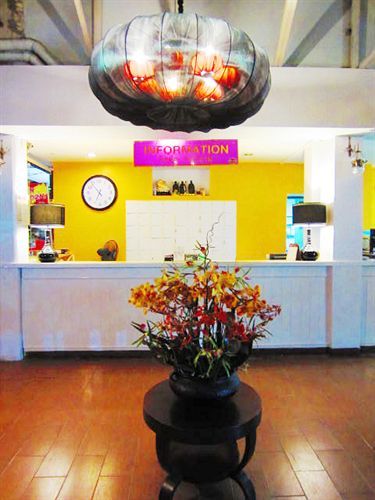 Sawasdee Smile Hostel