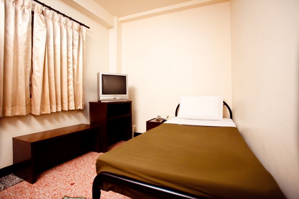 Lucky House Khaosan Hotel