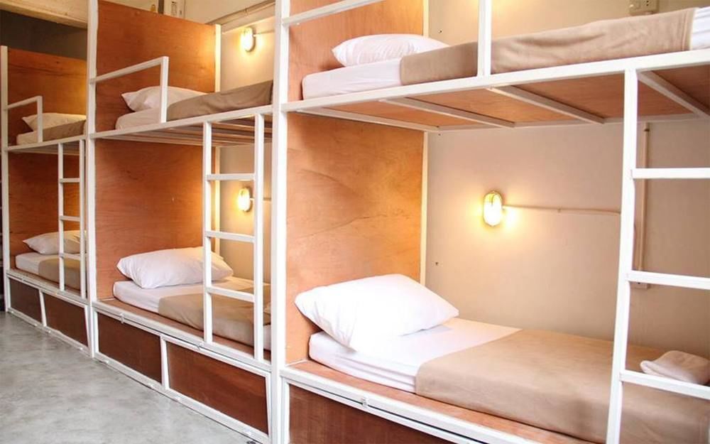 Warm White Hostel *