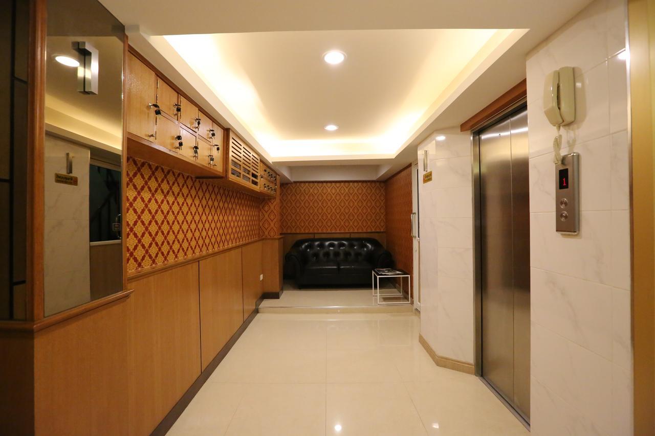 Hotel Roomquest Suvarnabhumi Airport Romklao Soi 6 3*