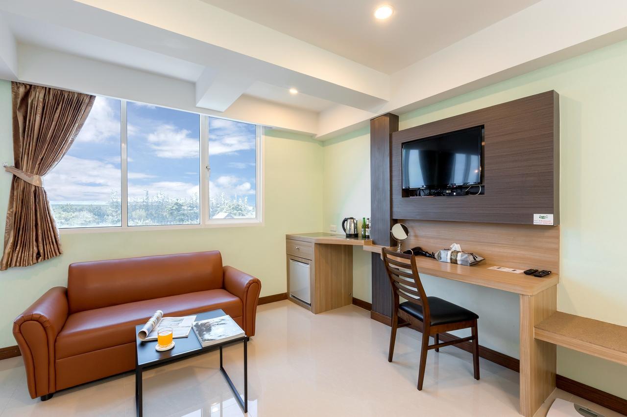 Hotel Roomquest Suvarnabhumi Airport Romklao Soi 6