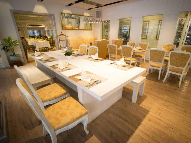 The Tawana Hotel Bangkok