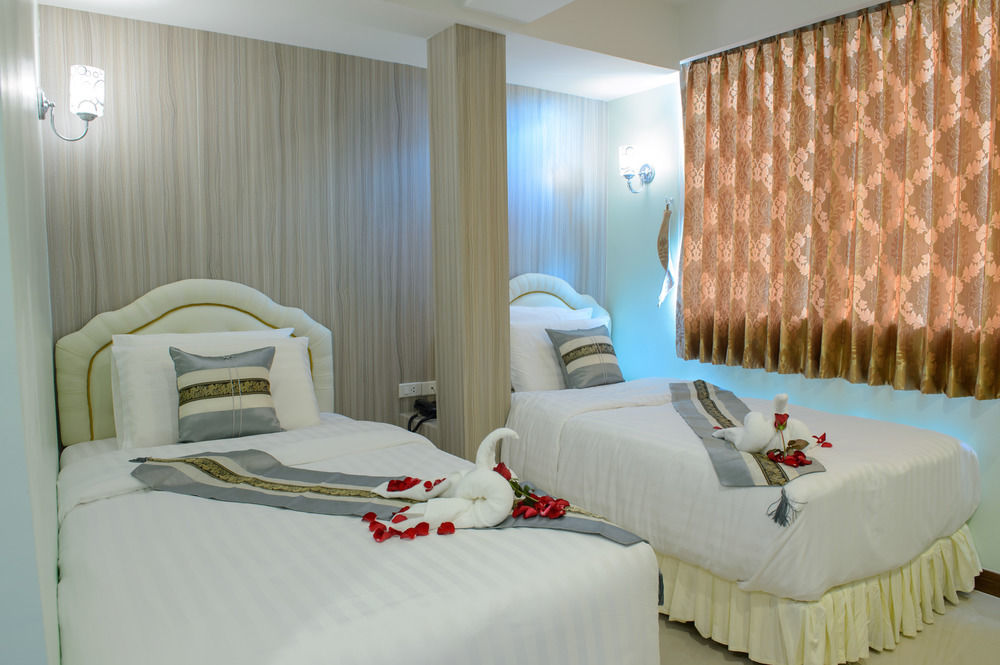 Roomquest Suvarnabhumi Airport Romklao Soi 6 3* Bangkok