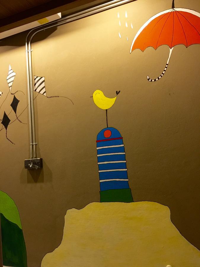 Hoot & Ratchada Capsule hotel