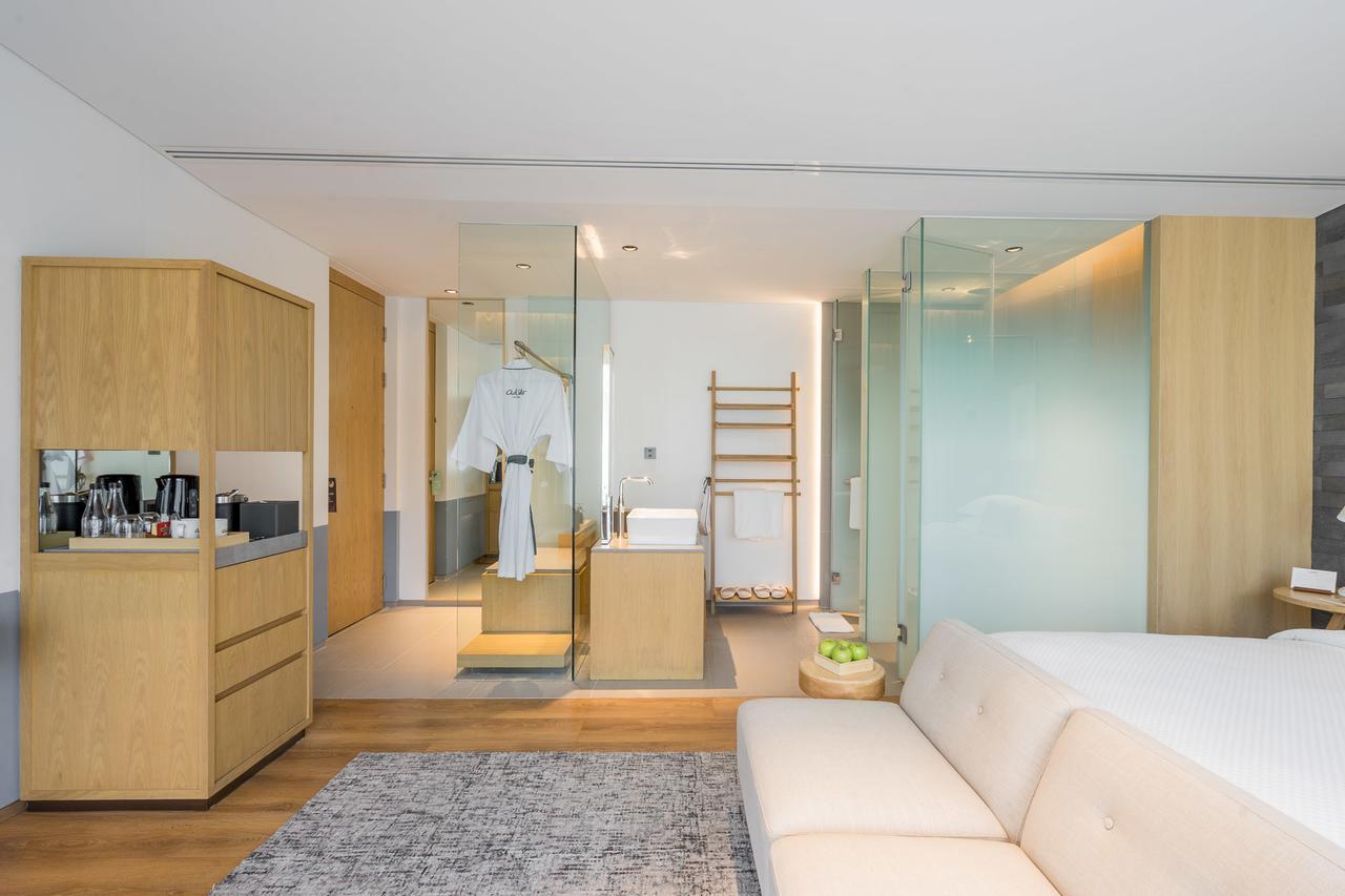 Hotel Ad Lib