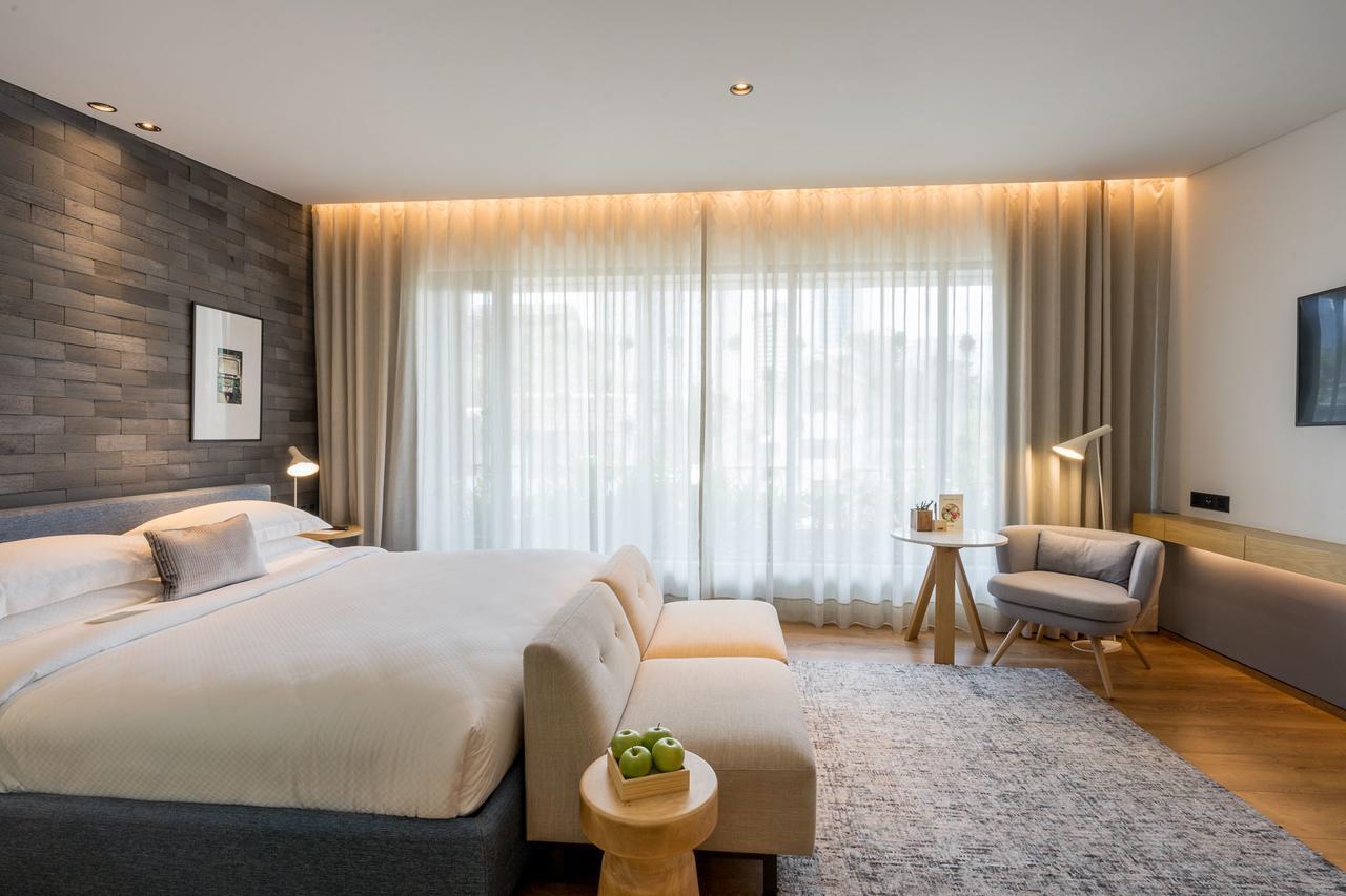 Hotel Ad Lib