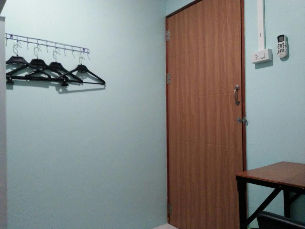 Hostel Yellow