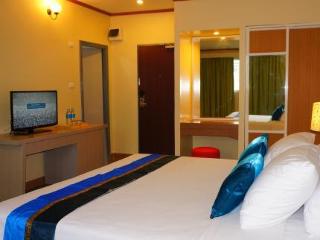 Hotel J Two S Pratunam 2*