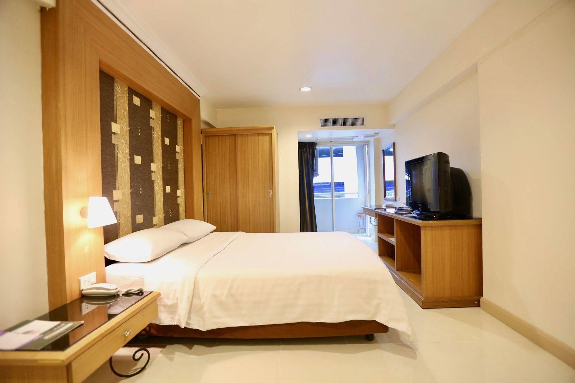 Synsiri 3 Ladprao 83 Apartment Bangkok