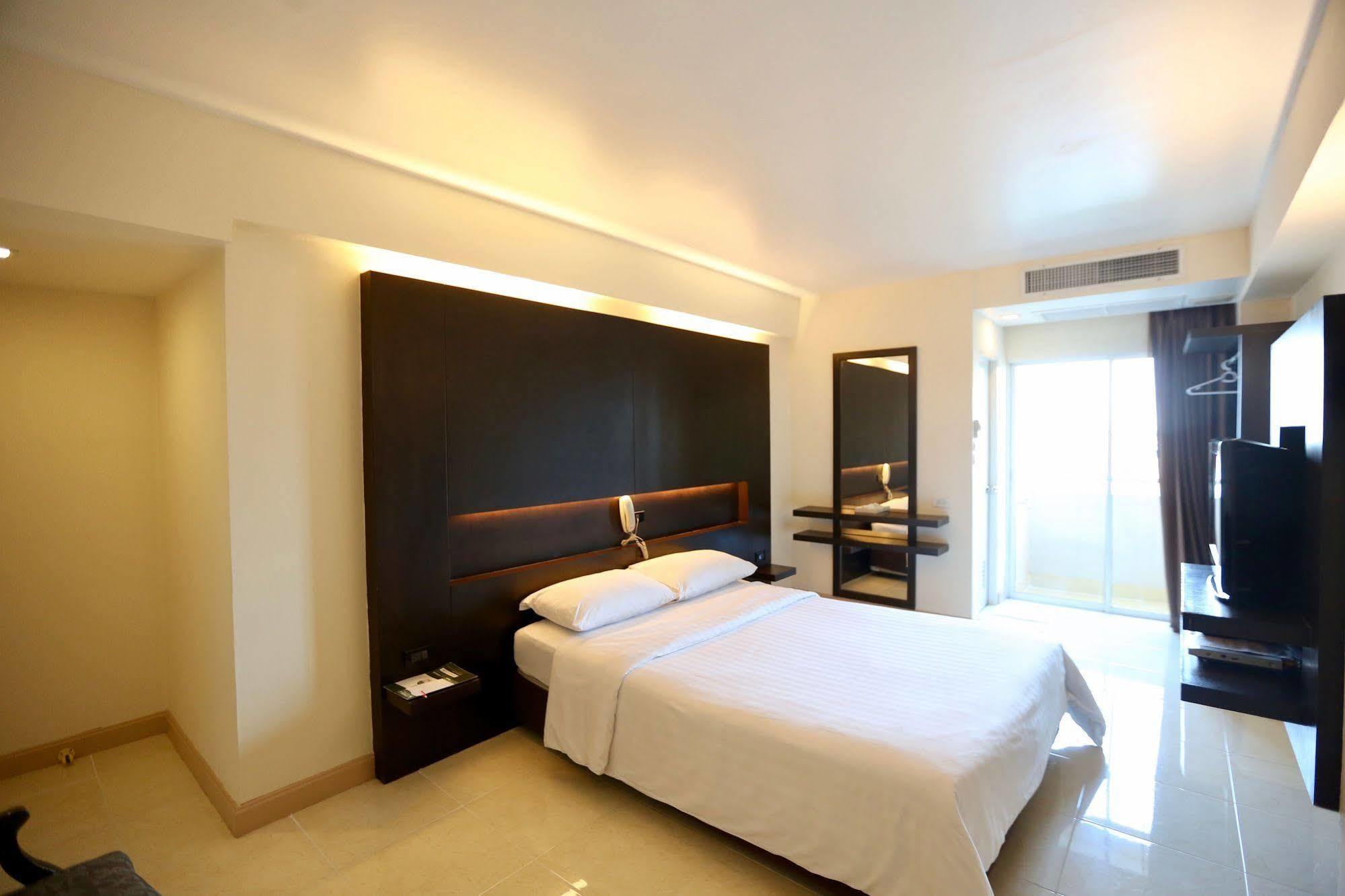 Synsiri 3 Ladprao 83 Apartment Bangkok