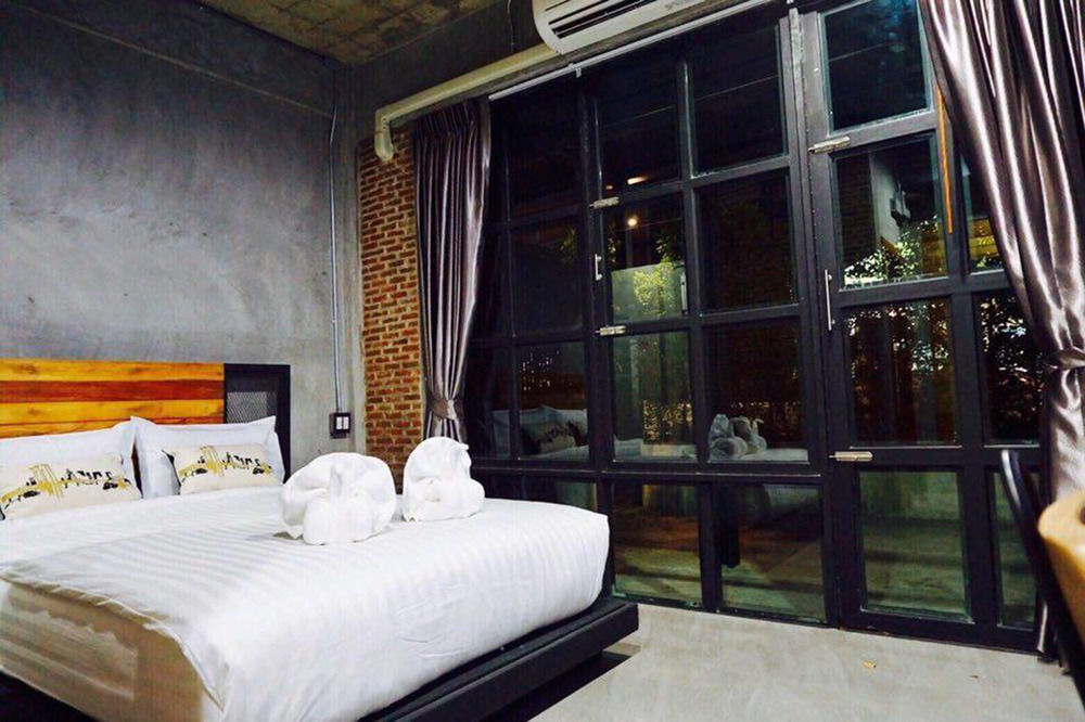 Yotaka The Hostel Hostel