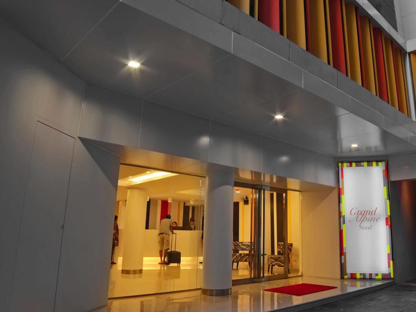 Grand Alpine Hotel 3*