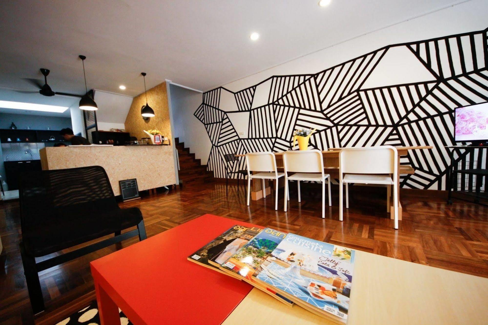 Restdot Hostel *