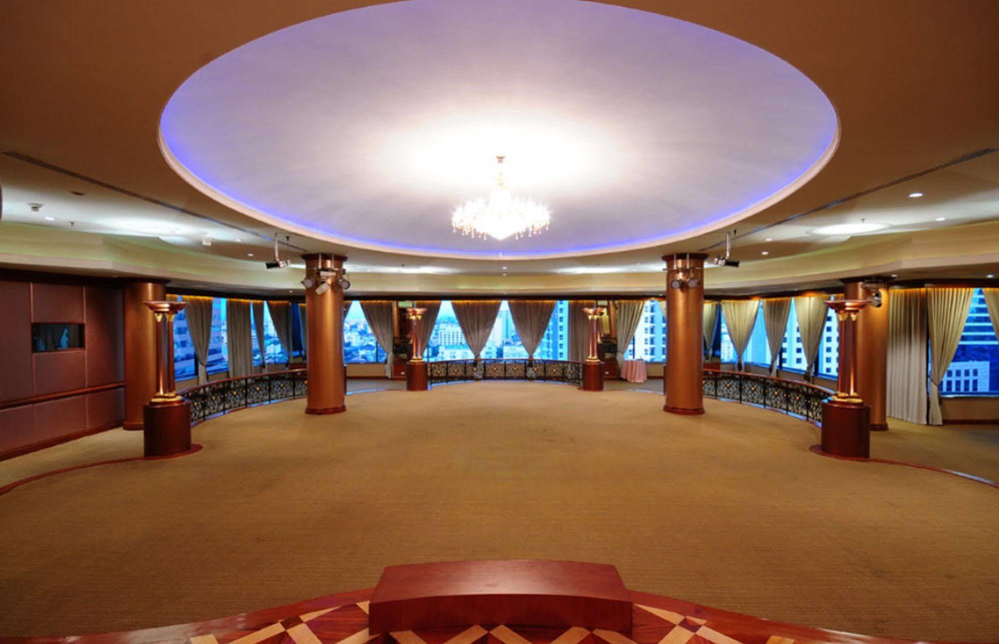 Hotel The Emerald 5*