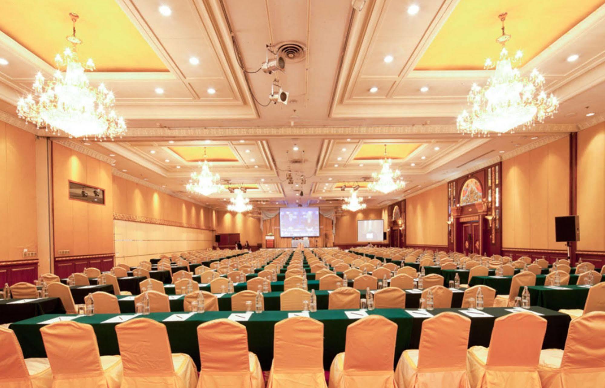 Hotel The Emerald