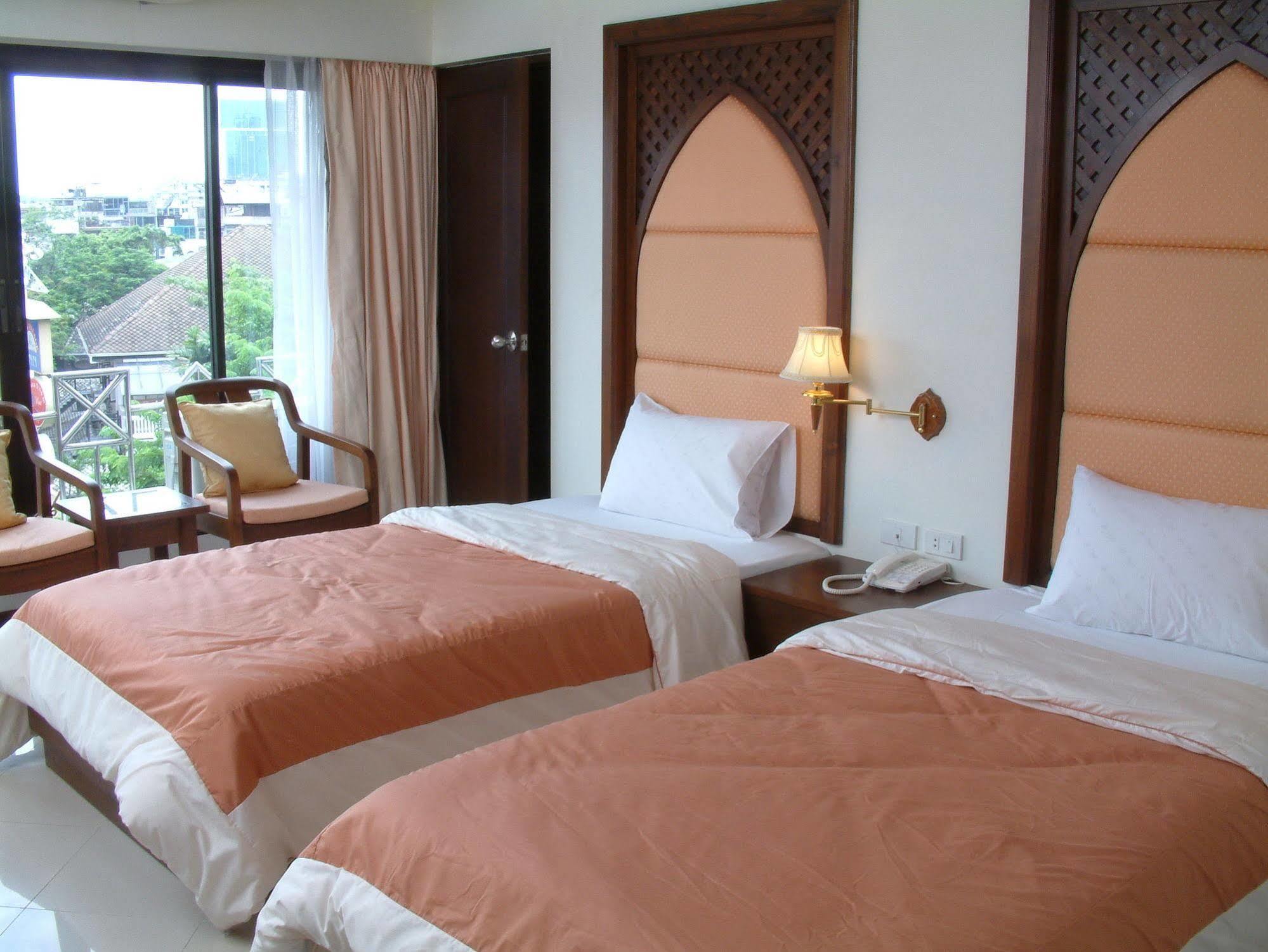 Hotel For 2*